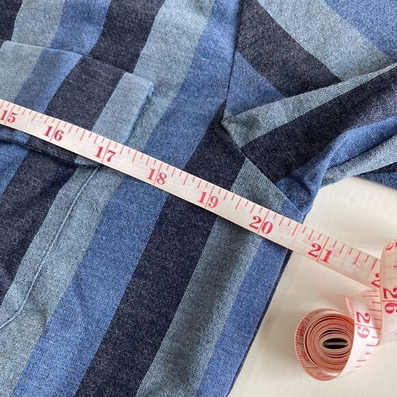 Oversized Levi's Vintage Shirt ** - Picture 10 of 12